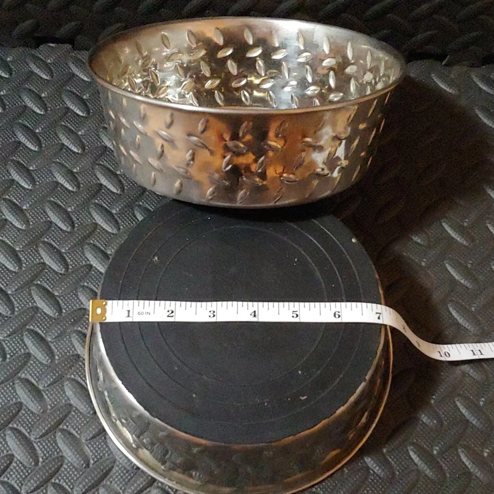 3 Dog Bowls * 2 Metal * 1 Plastic * Pet Bowls x3